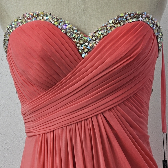 NWT La Femme Coral Embellished Strapless Prom/Pageant Gown Size 2 - Picture 10 of 16